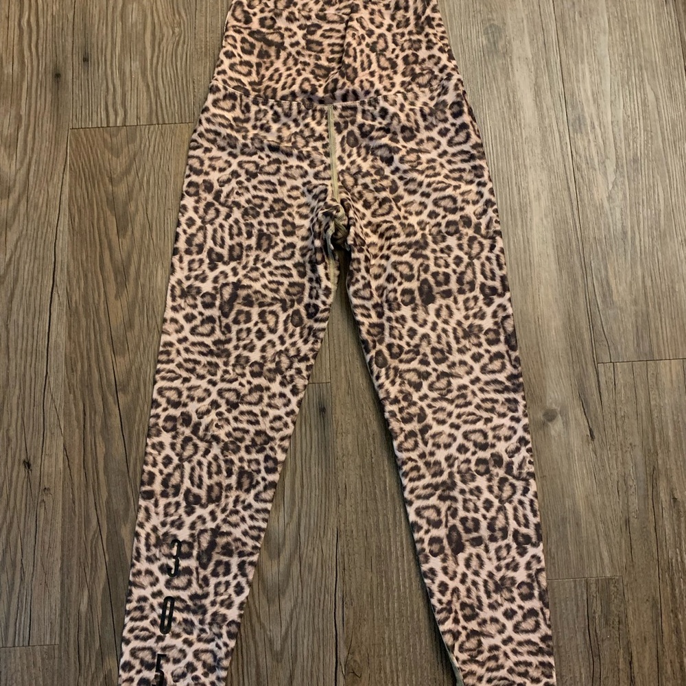 NWT Beach Riot Sport 305 Fitness High Rise Cheetah Leggings